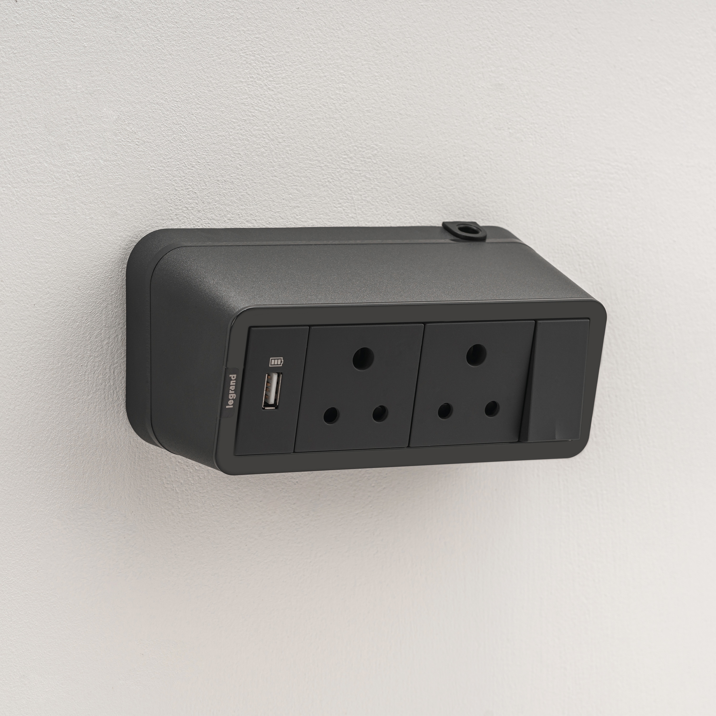 Legrand Desktop Power Center with USB · 6 M · Chic Grey